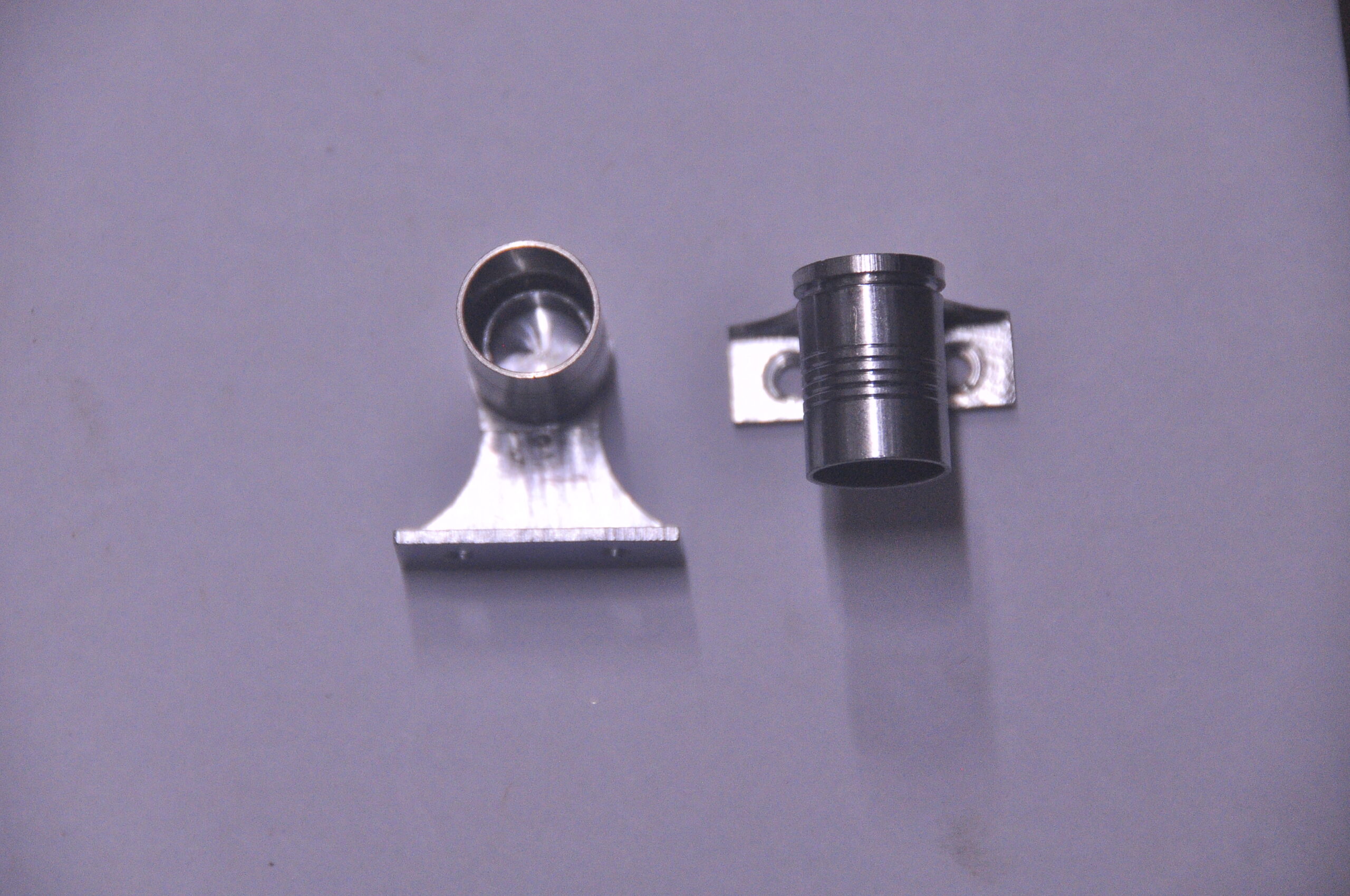 RL-28 PIPE SOCKET STRAIGHT